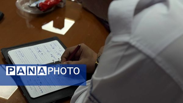 جلسه هماهنگی کمیته فنی مدیریت بحران استان بوشهر برای برگزاری مانور سراسری زلزله در مدارس