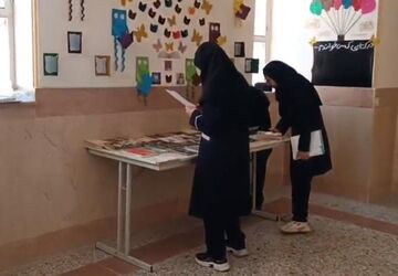 افتتاحیه پرشور «دوشنبه‌های کتابخوانی» در دبیرستان زینب کبری(س) تفت
