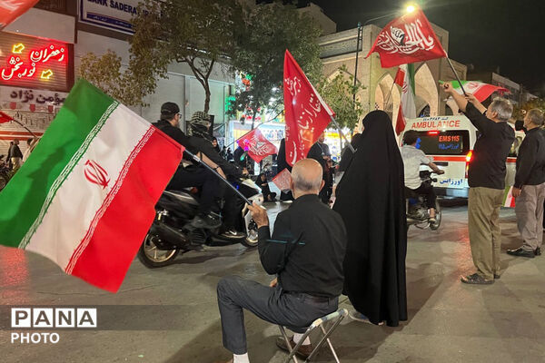 آغاز مراسم وداع با پیکر رهبر شهید در مشهد مقدس