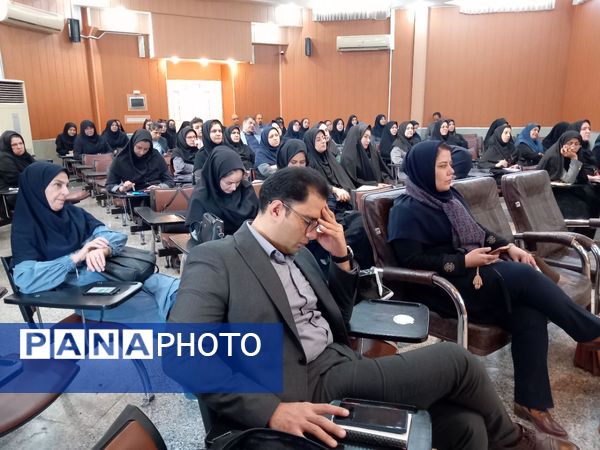 همایش هفته بهداشت روان مشاوران مدارس ناحیه ۶ مشهد