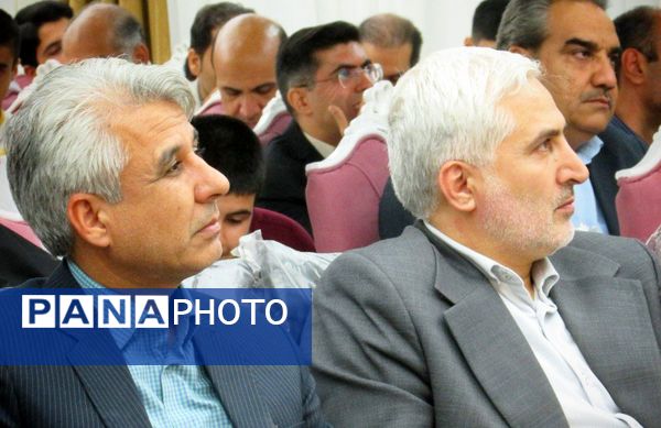از رتبه برتر های کشوری و استانی جشنواره خوارزمی تجلیل شد
