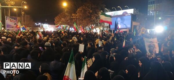 تجمع و راهپیمایی مردم ولایتمدار بجنورد در میدان شهید