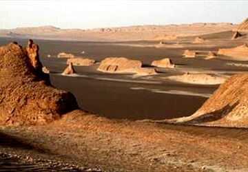 تأکید بر استانداردسازی مواد تثبیت‌کننده خاک در یک کارگروه ملی