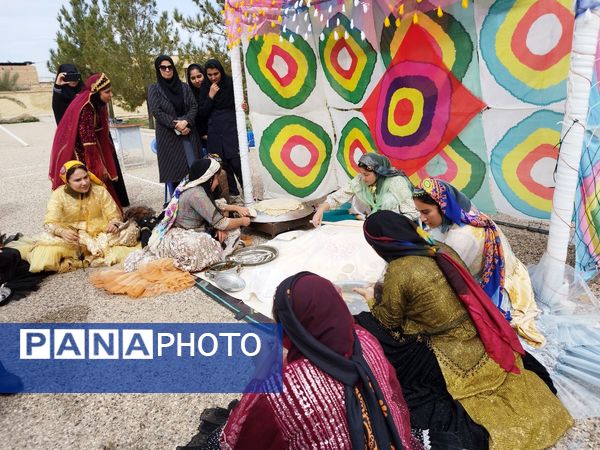 جشن مدرسه‌ای «ایرانمون» در مدرسه شهدای میانشهر