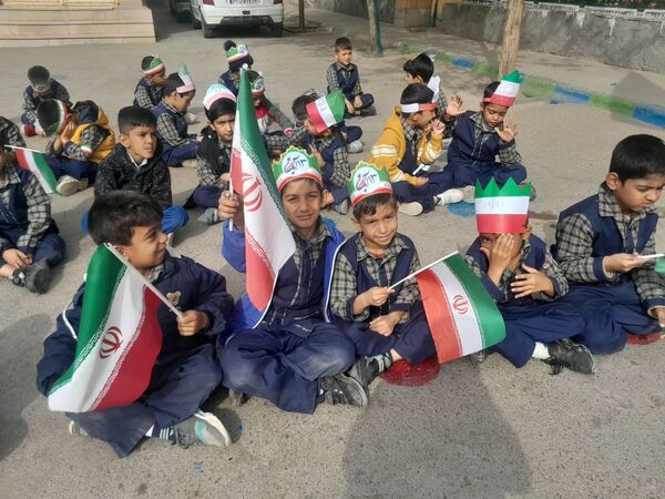 زنگ استکبار ستیزی در مدارس رضویه