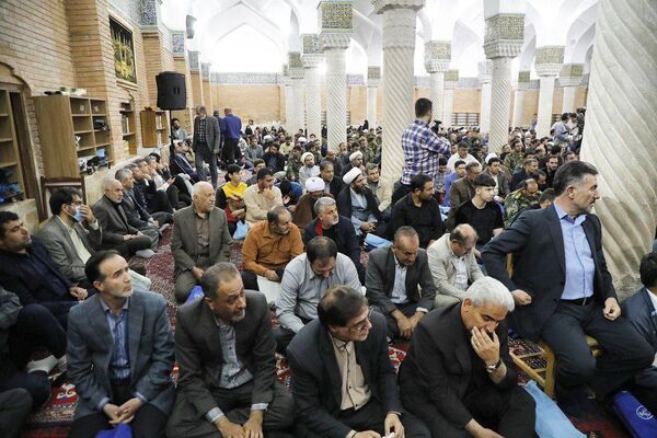 مراسم بزرگداشت شهیدان راه خدمت در مسجد جامع سنندج 