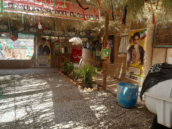 نمایشگاه غنچه‌های خونین در روستای باقرآباد