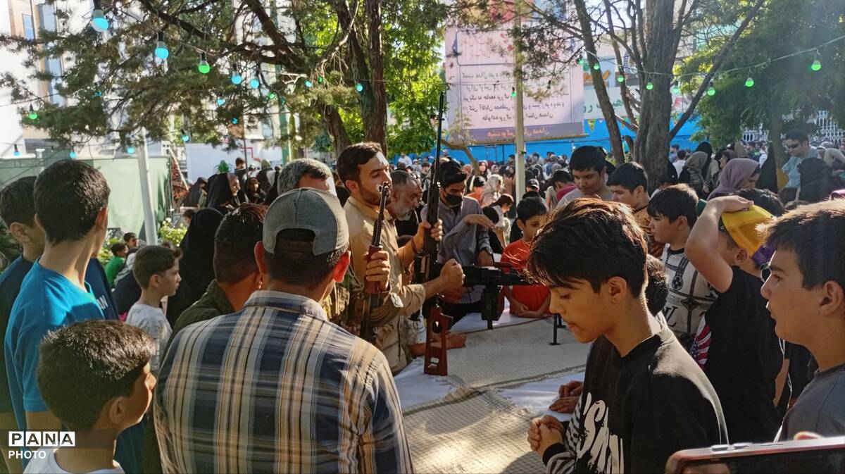 برگزاری عید غدیر در پارک چمران شهرستان ملایر