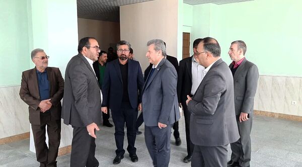 بازدید مسئولان استانی و شهرستانی از پروژه‌های فرهنگی و آموزشی اسدآباد