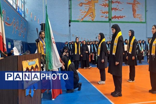 یاوران انقلاب؛روشنای مسیر نوجوانان امروز