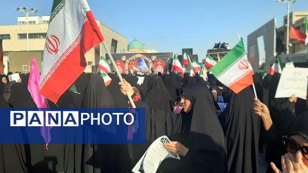 را‌هپیمایی روز عفاف و حجاب در سالروز سرکوب خونین قیام مردم علیه کشف حجاب مشهد