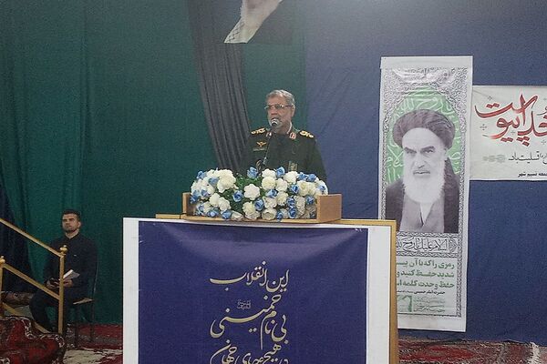 مراسم ارتحال امام‌خمینی(ره)‌ در مصلی بهارستان ۲