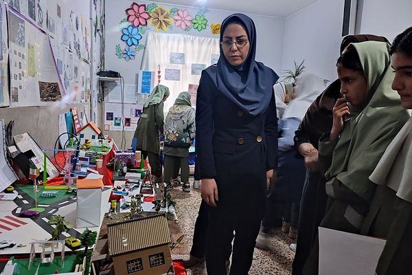 هفته پژوهش در مدرسه شهید معظم شهرستان قدس