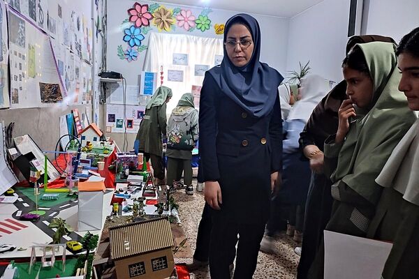 هفته پژوهش در مدرسه شهید معظم شهرستان قدس