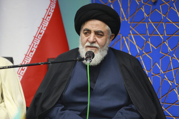 مراسم جشن ازدواج به‌مناسبت نیمه شعبان در مسجد جمکران