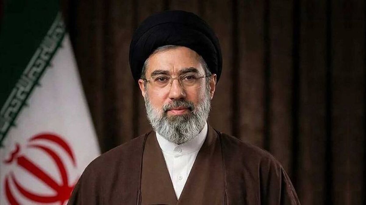 پیام رهبر انقلاب اسلامی به مناسبت روز کارگر و روز معلم