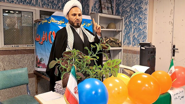 گرامیداشت دهه فجر در آموزشگاه بحرالعلوم معمولان