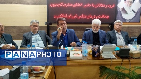 حضور معاونان وزارت بهداشت و مسئولان کشوری در شهرستان قروه