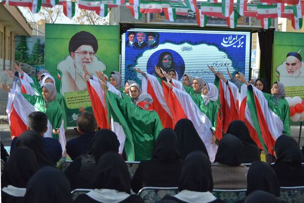طنین زنگ انقلاب در بهارستان‌دو 
