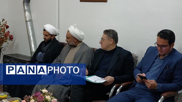 جلسه‌ هم‌اندیشی و برنامه‌ریزی مراقبت‌های اجتماعی دانش‌آموزان