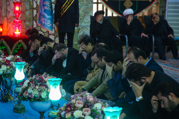 آیین «عهد عاشقی» با حضور اصحاب رسانه در مسجد جمکران