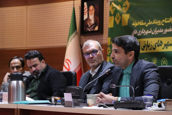 رونمایی از پوستر دومین رویداد ملی «سقاخانه» در قم