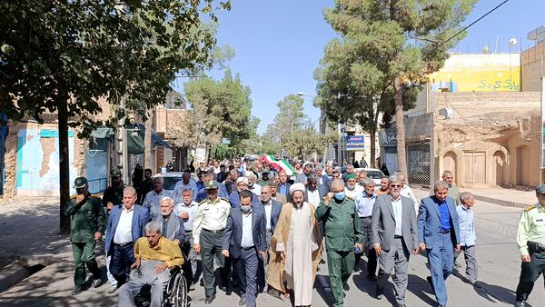 خلیل اباد همگام با ملت ایران فریاد خشم و نصر در نماز جمعه طنین انداز شد