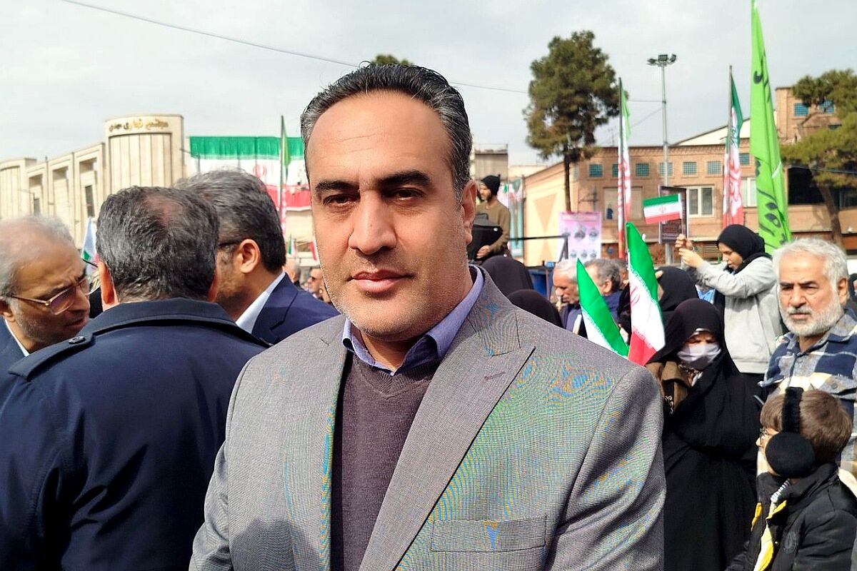 حضور پرشور فرهنگیان ناحیه دو شهرری، نشان از تجدید میثاق با رهبر انقلاب است