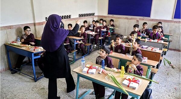  استرس طولانی می‌تواند بر یادگیری و روابط اجتماعی دانش‌آموز تأثیر منفی بگذارد