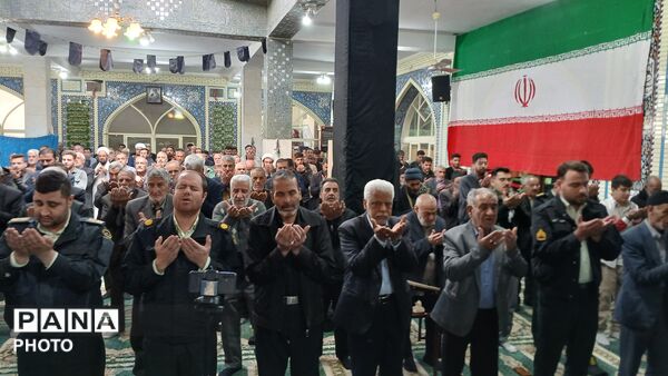 شکوه حضور در نماز جمعه شهرستان بن