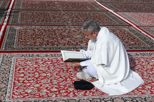 آیین معنوی اعتکاف در حرم مطهر رضوی- ۳