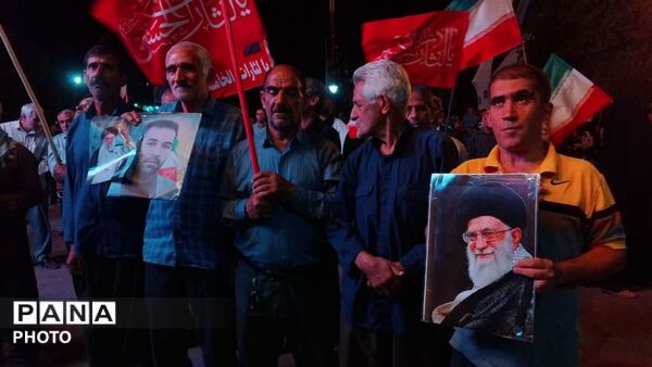 صد و پنجاه و سومین شب تجمعات «بیعت با رهبری» در نورآباد با تجدید میثاق و نماز استغاثه 