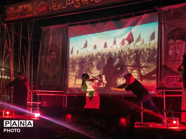 سازمان دانش آموزی قم در خدمت عزاداران حسینی