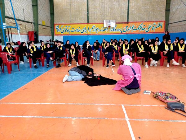 برگزاری اردوی تمشک در شهرستان گرمه 