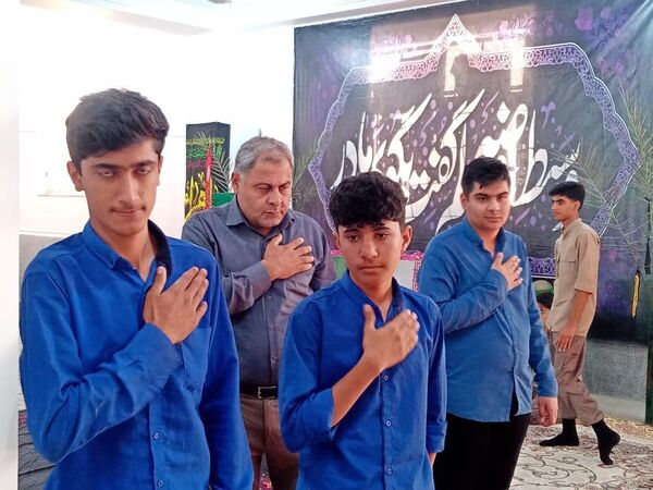آیین استقبال باشکوه از شهید گمنام در مسجد مهدیه فین