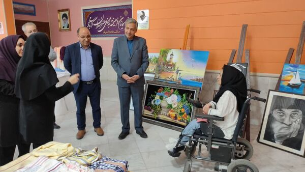 فرماندار کاشمر از نمایشگاه معلولان و مراکز حساس شهرستان بازدید کرد