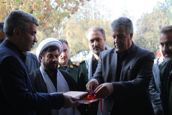 نمایشگاه صنایع دستی ملکان فرصتی برای دیدن و خرید آثار بومی