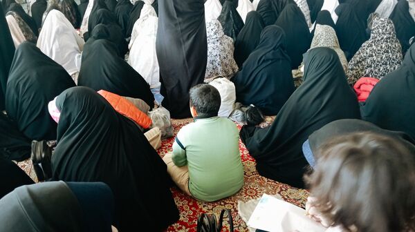 حضور کودکان در نماز جمعه کاشمر 