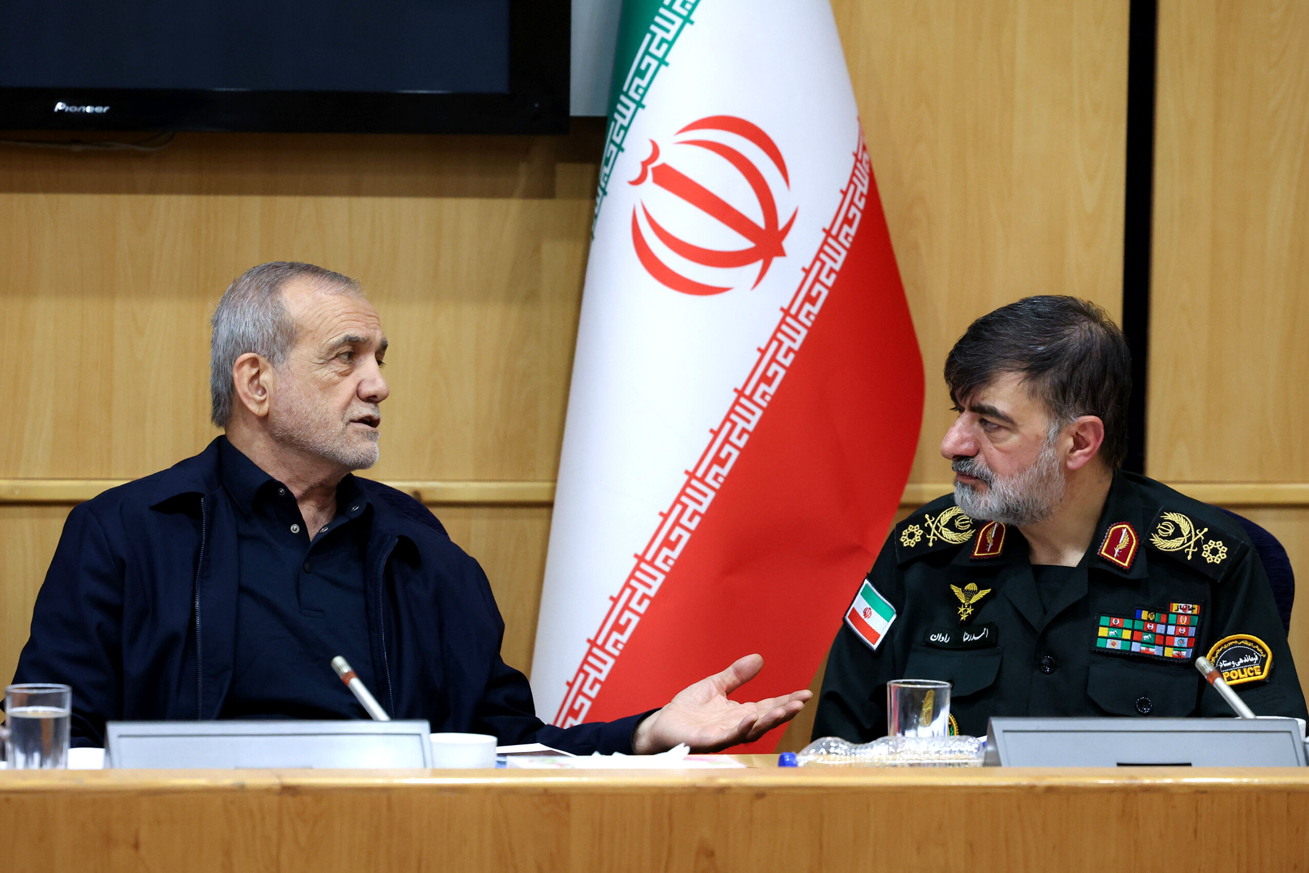 تقویت، بازمهندسی و مردمی‌سازی ساختار امنیت داخلی کشور ضروری است