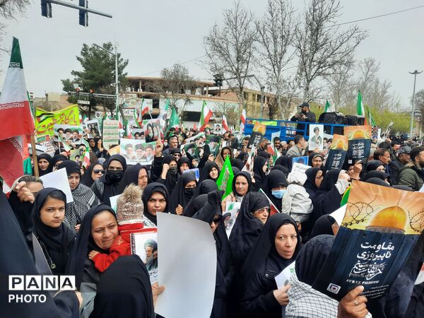 راهپیمایی روزجهانی قدس باحضور پرشور مردم در شهرستان نیشابور