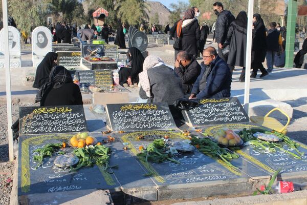 مثل نخل‌هایمان استوار ماندیم 