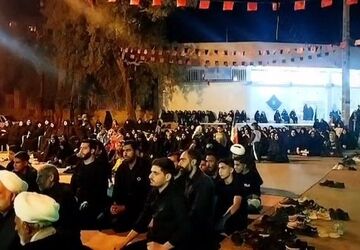 تجمع مردم ولایی شهداد در میدان امام حسین(ع)