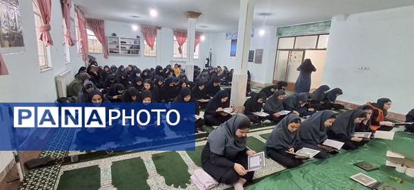 برپایی سفره افطاری در خوابگاه فضیلت فاروج