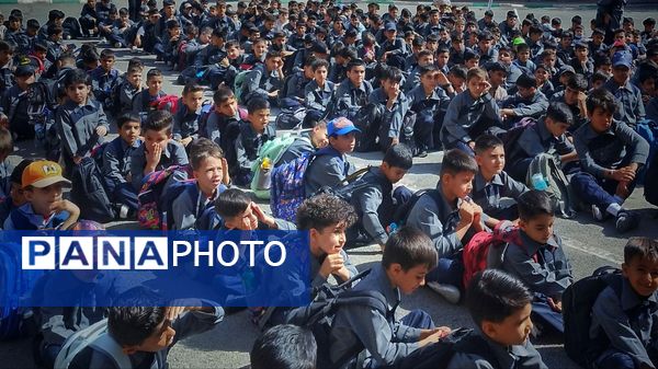  برگزاری سال تحصیلی دانش‌آموزان دبستان پسرانه الغدیر اشتهارد 