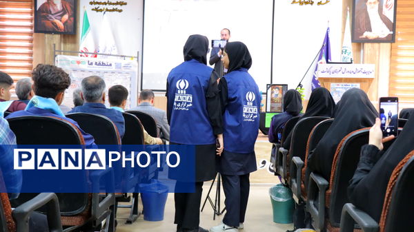 افتتاحیه دوره تربیت روایتگران قصه فلسطین در شهرستان پاکدشت 