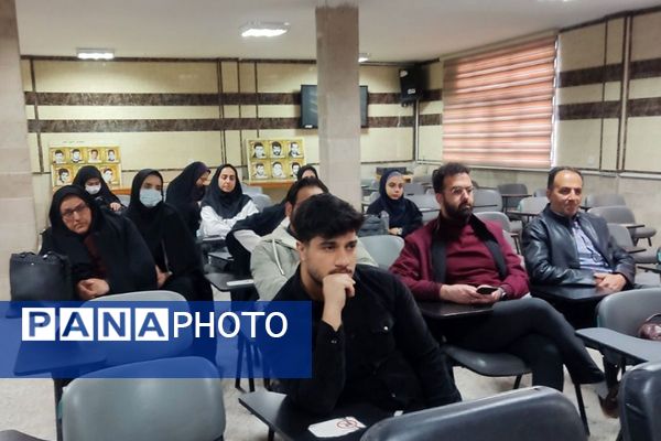 کارگاه آموزشی یاریگران زندگی ویژه مشاوران در فیروزکوه