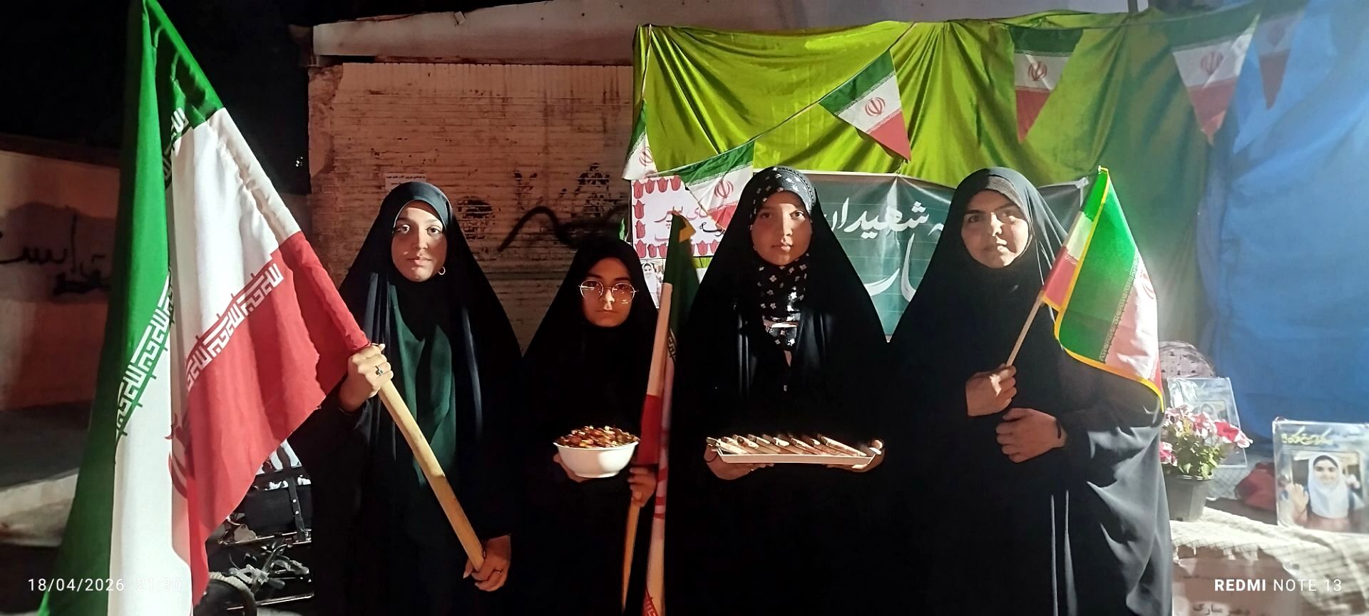 برپایی غرفه ای به یاد دختران شهید و جان فدای ایران در روز دختر 