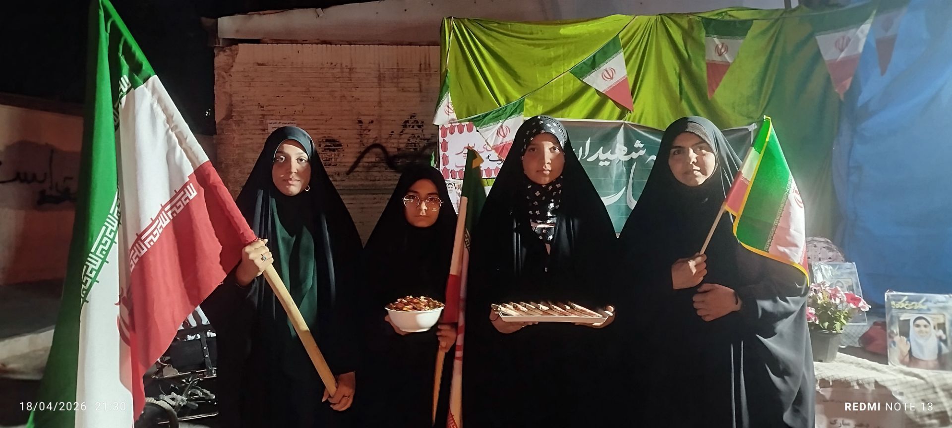 برپایی غرفه ای به یاد دختران شهید و جان فدای ایران در روز دختر 