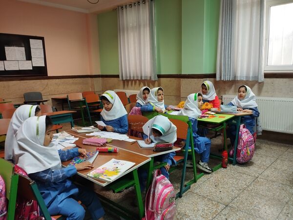 اجرای طرح حامی با حضور جهادی آموزگاران ملاردی  برای جبران ضعف درسی دانش آموزان ابتدایی 