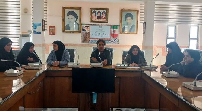 جلسه توجیهی خبرنگاران دانش‌آموزی در کوهدشت